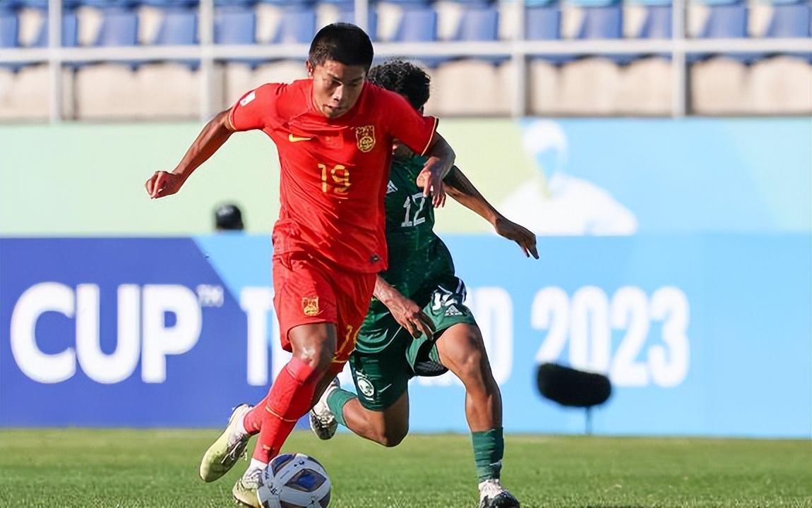 开云官网-穆斯卡特没看错人！连续两个赛季重点培养的上港新星，如今爆发